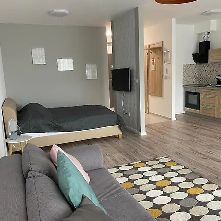 Paskom Apartmanhaz Nyergesujfalu Exterior photo