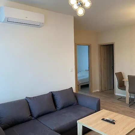Paskom Apartmanhaz Nyergesujfalu Exterior photo