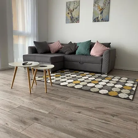 Paskom Apartmanhaz Nyergesujfalu Exterior photo