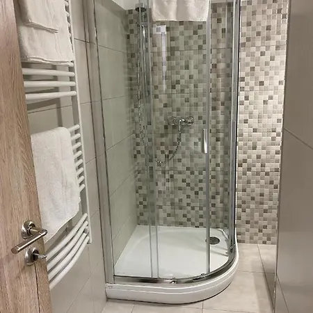 Paskom Apartmanhaz Nyergesujfalu Exterior photo