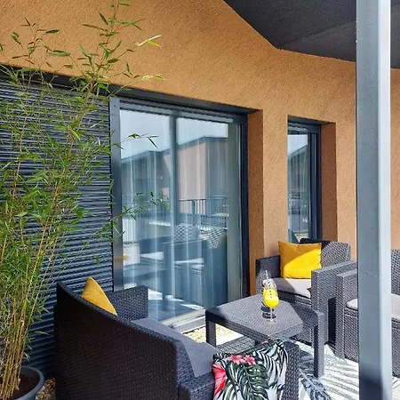 Paskom Apartmanhaz Nyergesujfalu Exterior photo