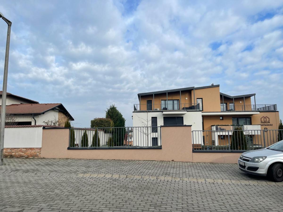 Paskom Apartmanhaz Apartment *