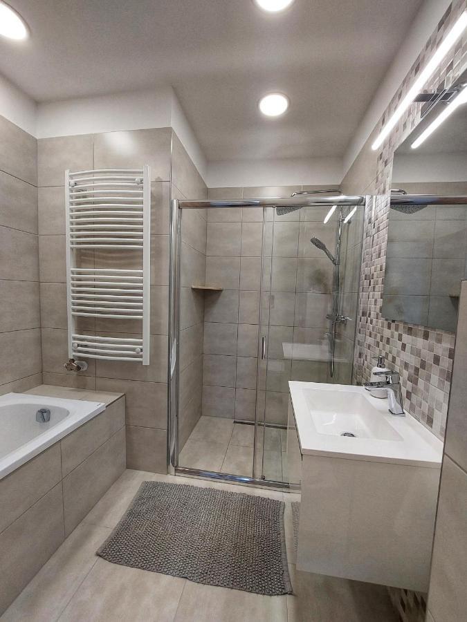 Paskom Apartmanhaz